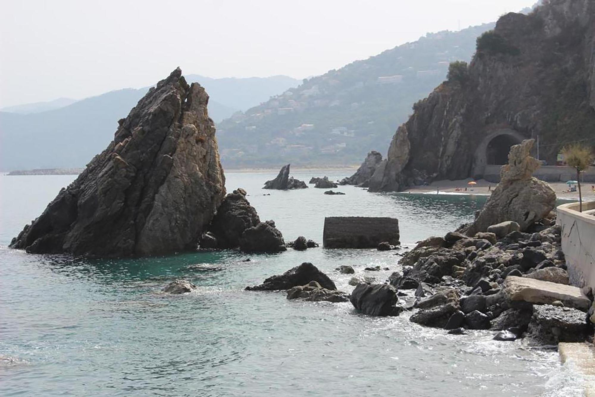 Casa Rosa Sul Mare Capo d'Orlando
