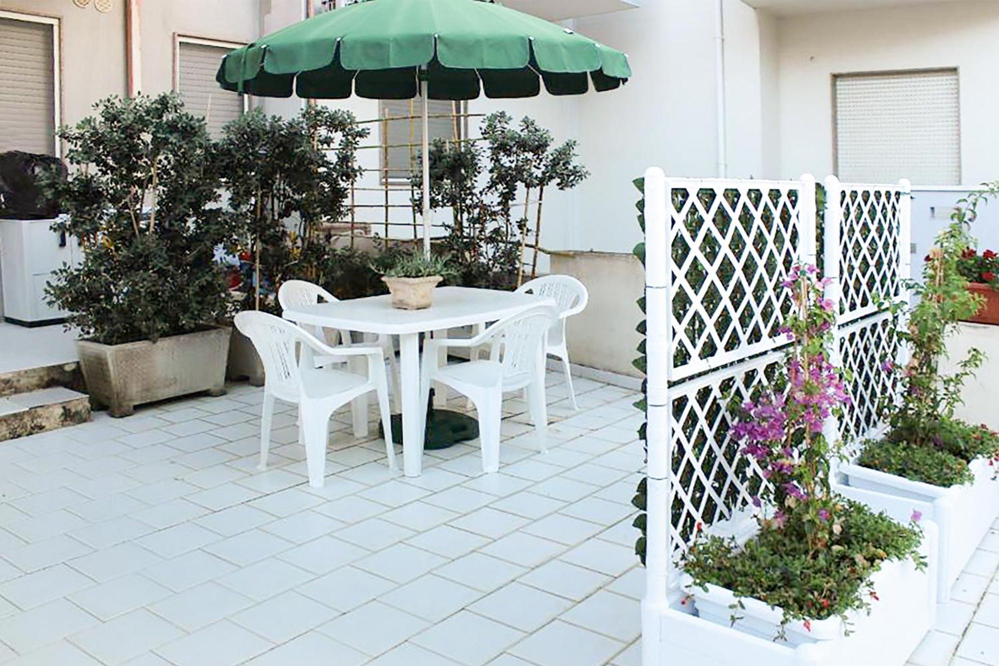 Casa Rosa Sul Mare Apartment *