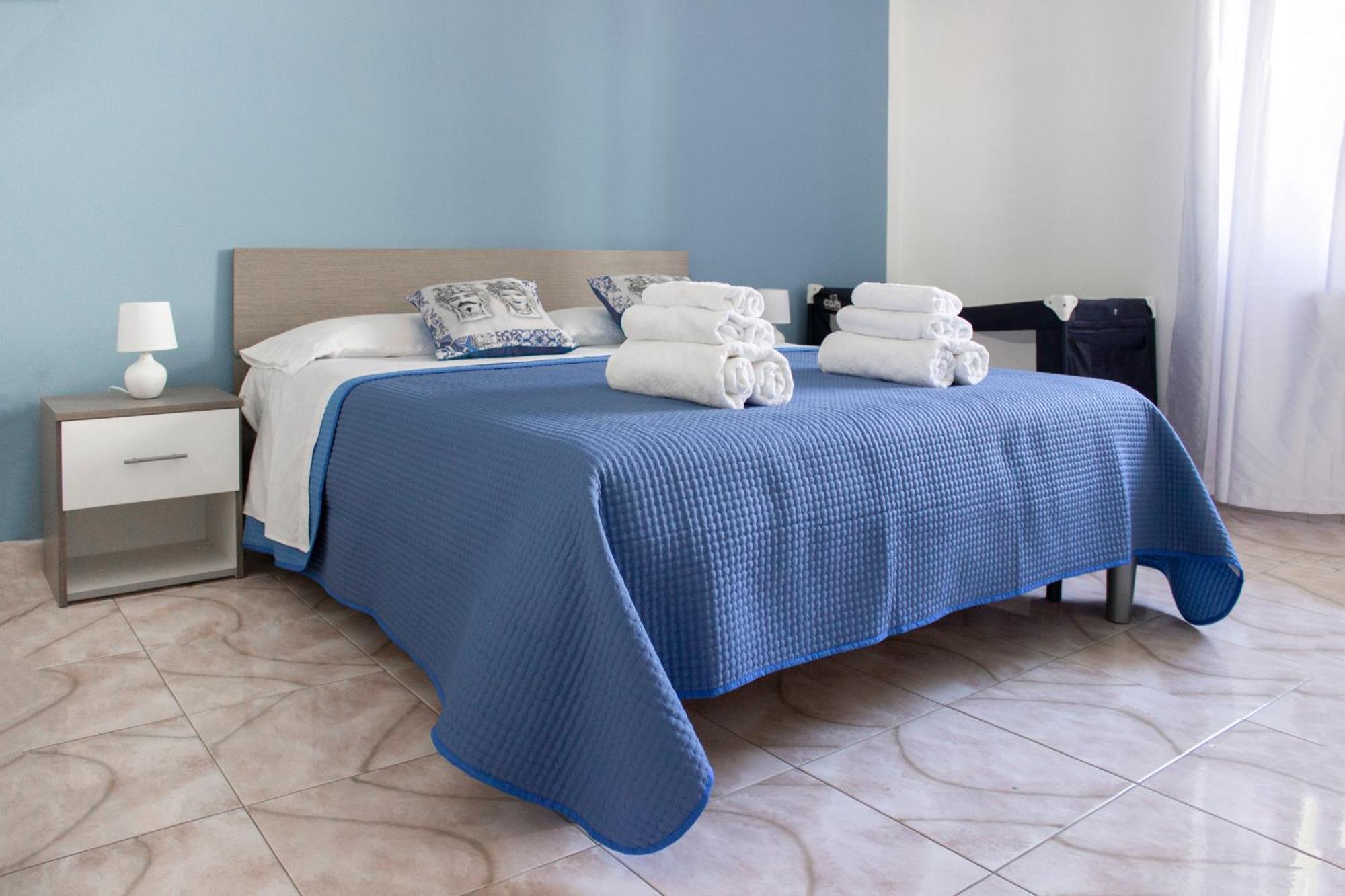 Apartment Casa Rosa Sul Mare Capo d'Orlando